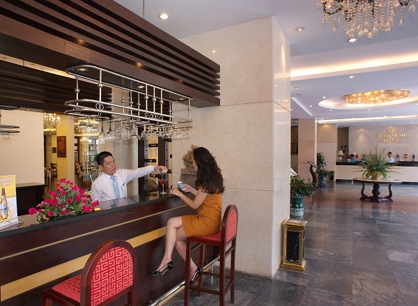 Lobby Bar
